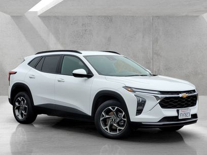 Used 2025 Chevrolet Trax LT w/ LT Convenience Package