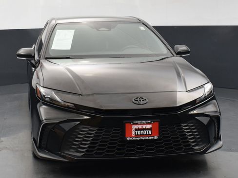 Used 2025 Toyota Camry SE FWD image 7