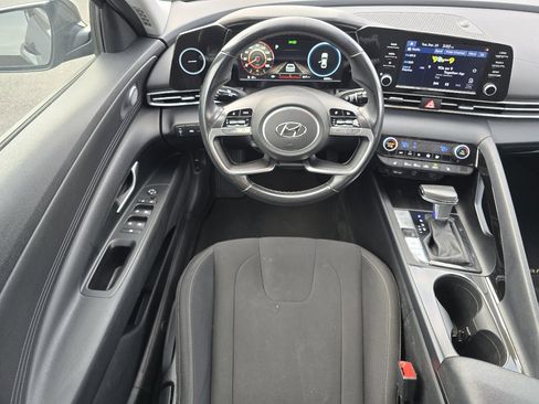 Used 2022 Hyundai Elantra SEL w/ Convenience Package image 27