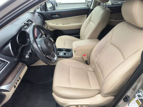 Used 2018 Subaru Outback 2.5i Limited AWD/4WD image 15