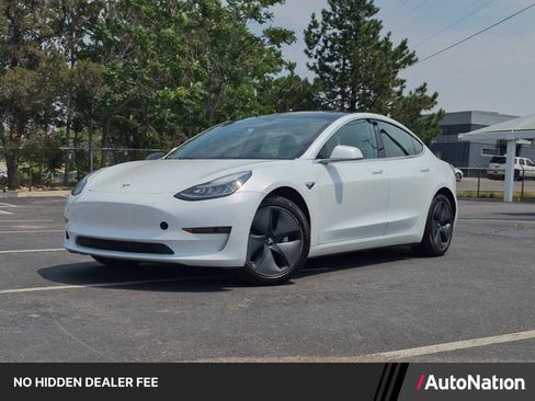 Used 2019 Tesla Model 3 Mid Range RWD image 1