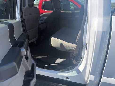 Used 2020 Ford F150 XLT image 2