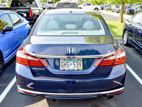 Used 2016 Honda Accord EX image 6