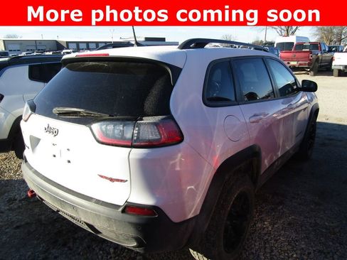 Used 2020 Jeep Cherokee Trailhawk image 5