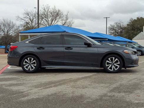 Used 2023 Honda Civic LX image 3