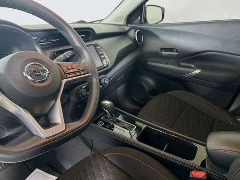 Used 2021 Nissan Kicks SV image 10