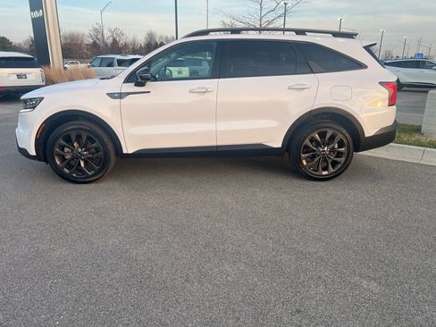 Used 2021 Kia Sorento SX Prestige image 3