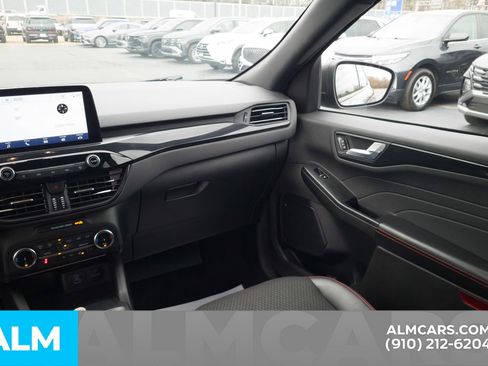 Used 2023 Ford Escape ST-Line image 20
