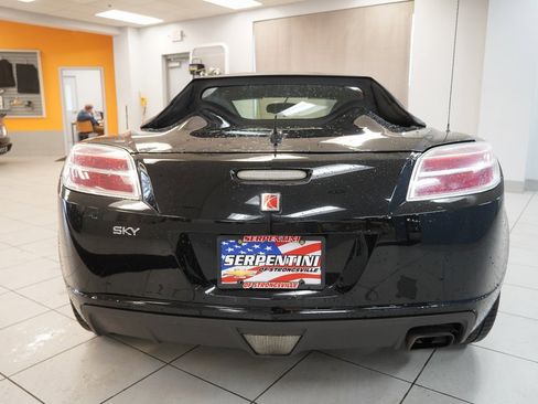 Used 2008 Saturn Sky w/ Premium Trim Package image 10