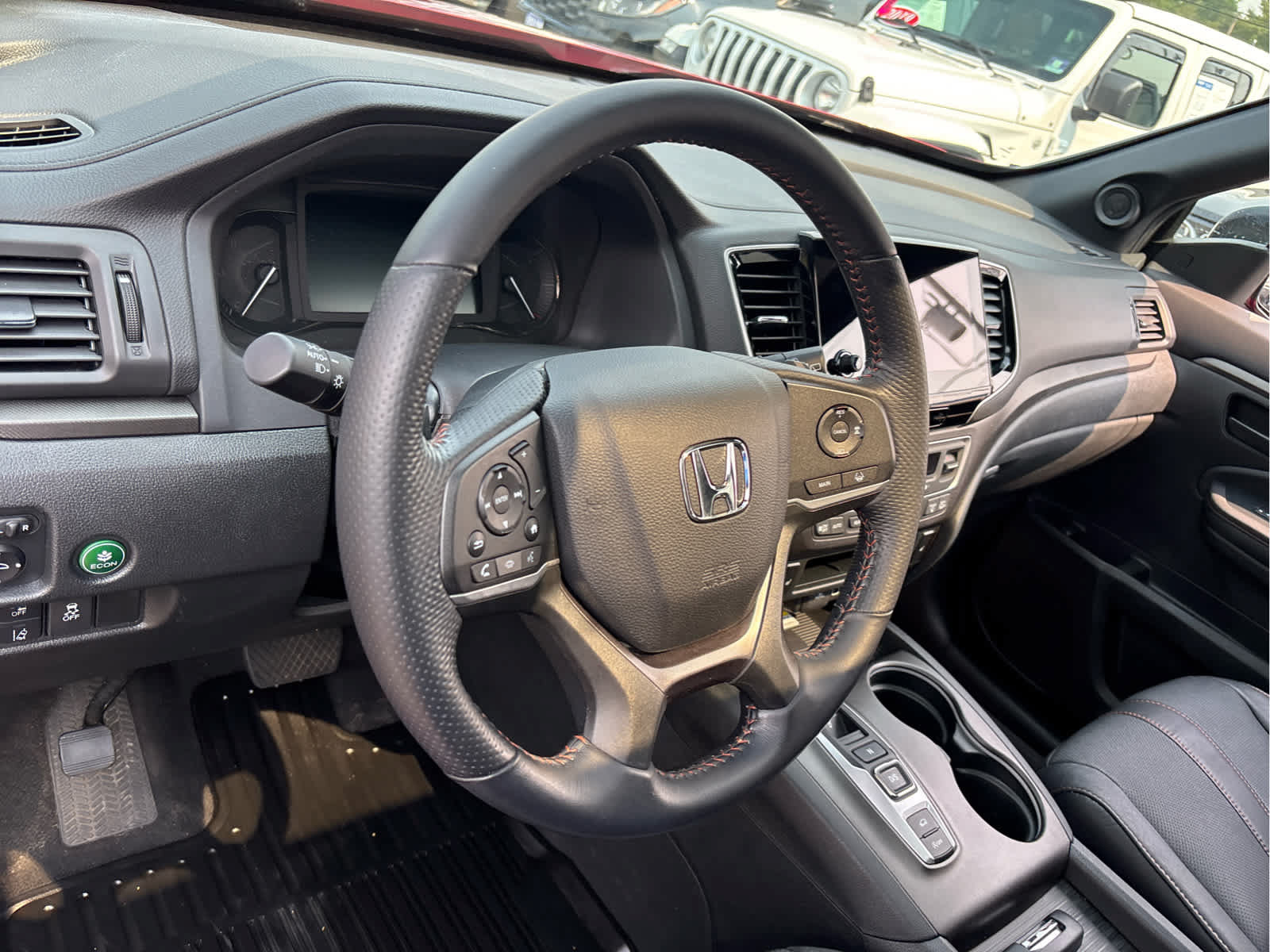Used 2023 Honda Passport TrailSport image 9