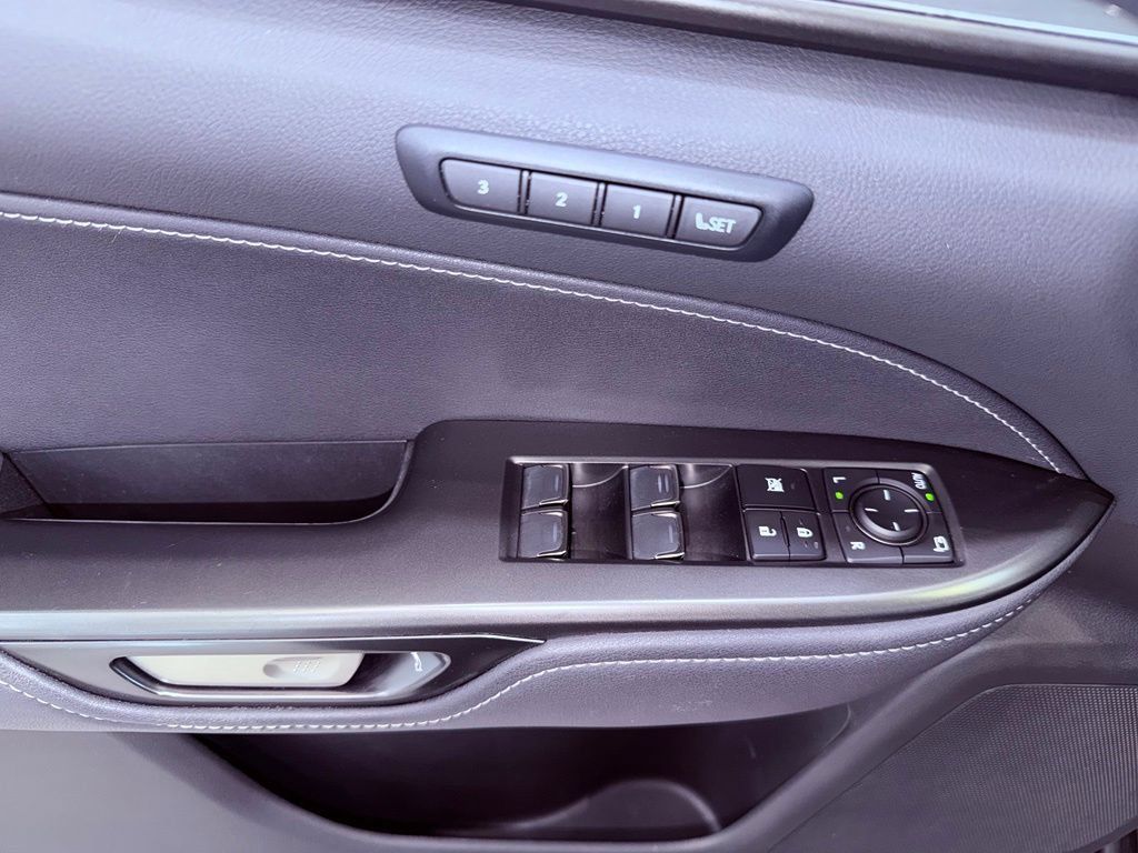 Certified 2025 Lexus NX 250 FWD w/ Accessory Package (Z2) image 19