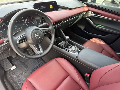 Used 2025 MAZDA MAZDA3 2.5 S Hatchback w/ Premium Pkg image 22