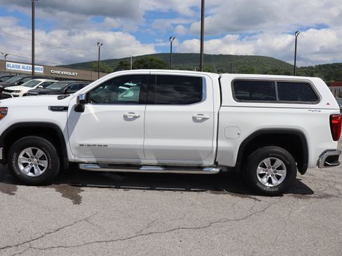 Used 2019 GMC Sierra 1500 SLE w/ SLE Value Package AWD/4WD image 7