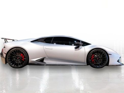 Used 2017 Lamborghini Huracan LP 580-2 image 9