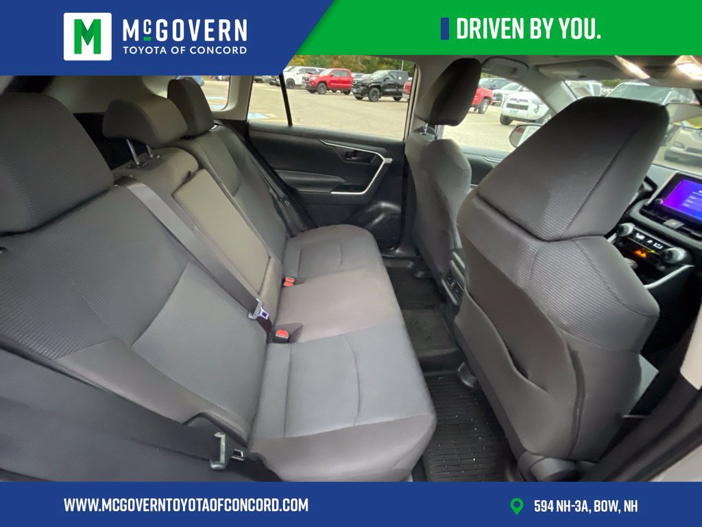 Used 2023 Toyota RAV4 LE AWD/4WD image 20