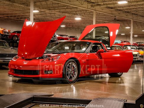 Used 2007 Chevrolet Corvette Z06 w/ Preferred Equipment Group RWD image 68