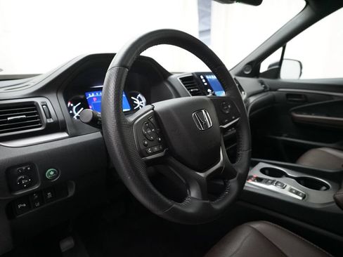Used 2025 Honda Passport EX-L image 8