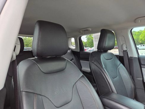 Certified 2022 Jeep Compass Latitude AWD/4WD image 16