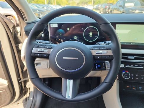 New 2025 Hyundai Tucson Limited image 28