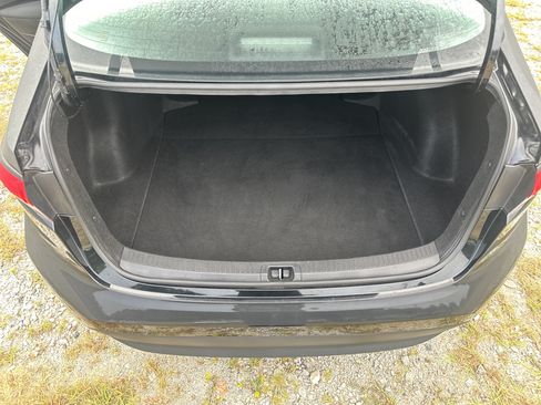 Used 2024 Toyota Corolla LE FWD image 18