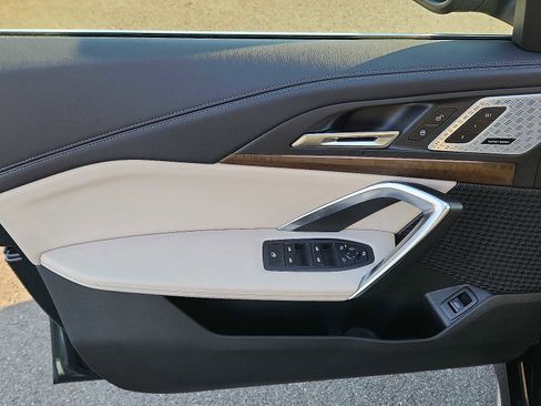 Certified 2024 BMW X1 xDrive28i w/ Premium Package image 12