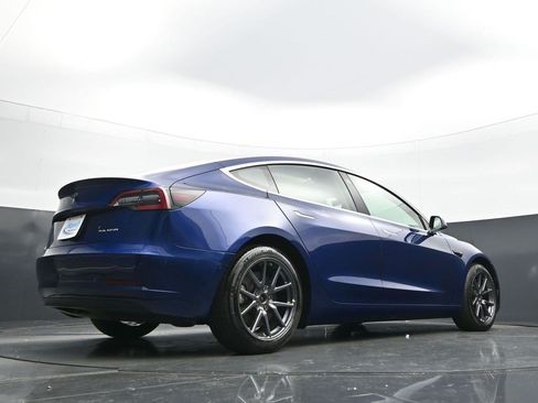 Used 2020 Tesla Model 3 Long Range AWD/4WD image 27