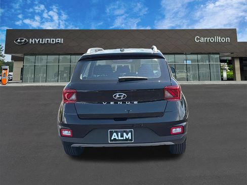 New 2026 Hyundai Venue SEL FWD image 7