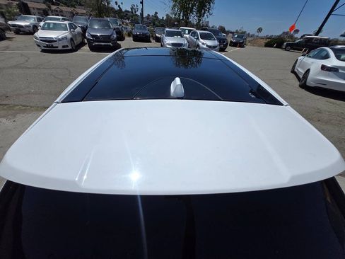 Used 2016 Ford Edge SEL w/ Equipment Group 201A FWD image 16