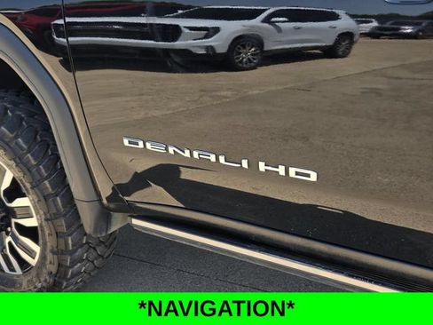 Used 2024 GMC Sierra 2500 Denali Ultimate AWD/4WD image 10