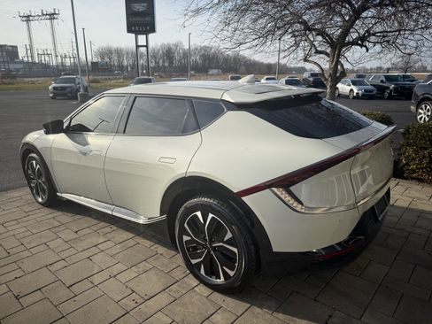 Used 2022 Kia EV6 Wind image 6