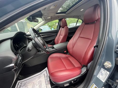 Used 2023 MAZDA MAZDA3 s FWD image 10