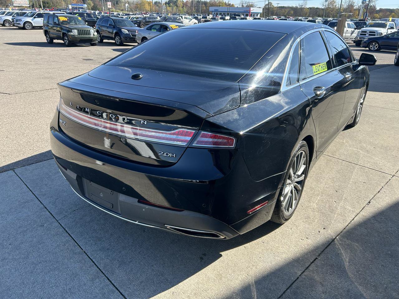 Used 2017 Lincoln MKZ Select w/ Select Plus Package FWD image 5
