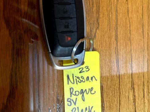 Used 2023 Nissan Rogue SV image 45