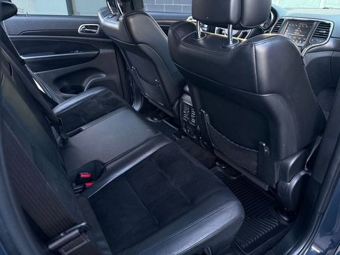 Used 2017 Jeep Grand Cherokee Altitude image 20