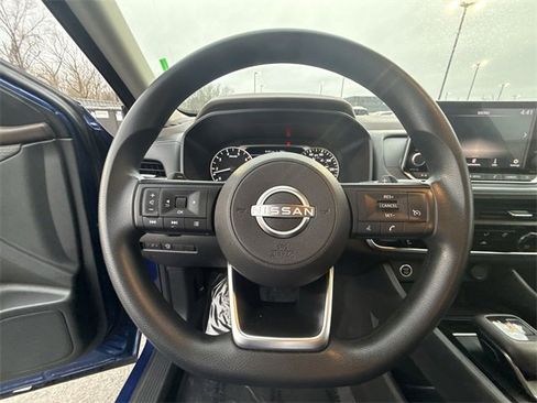 Certified 2023 Nissan Rogue S image 14