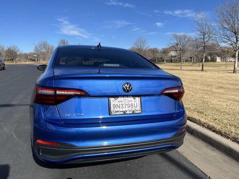 Used 2022 Volkswagen Jetta Sport image 5