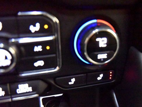 Used 2021 Chevrolet Tahoe LT image 26