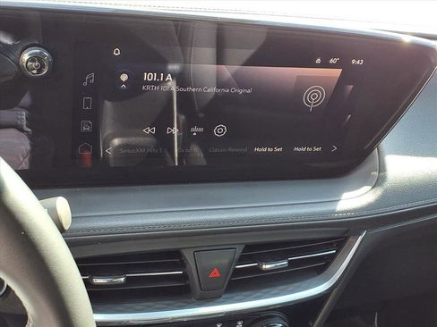 Used 2024 Buick Encore GX Sport Touring image 19