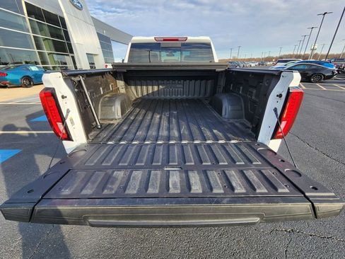 Used 2020 GMC Sierra 1500 SLT image 28