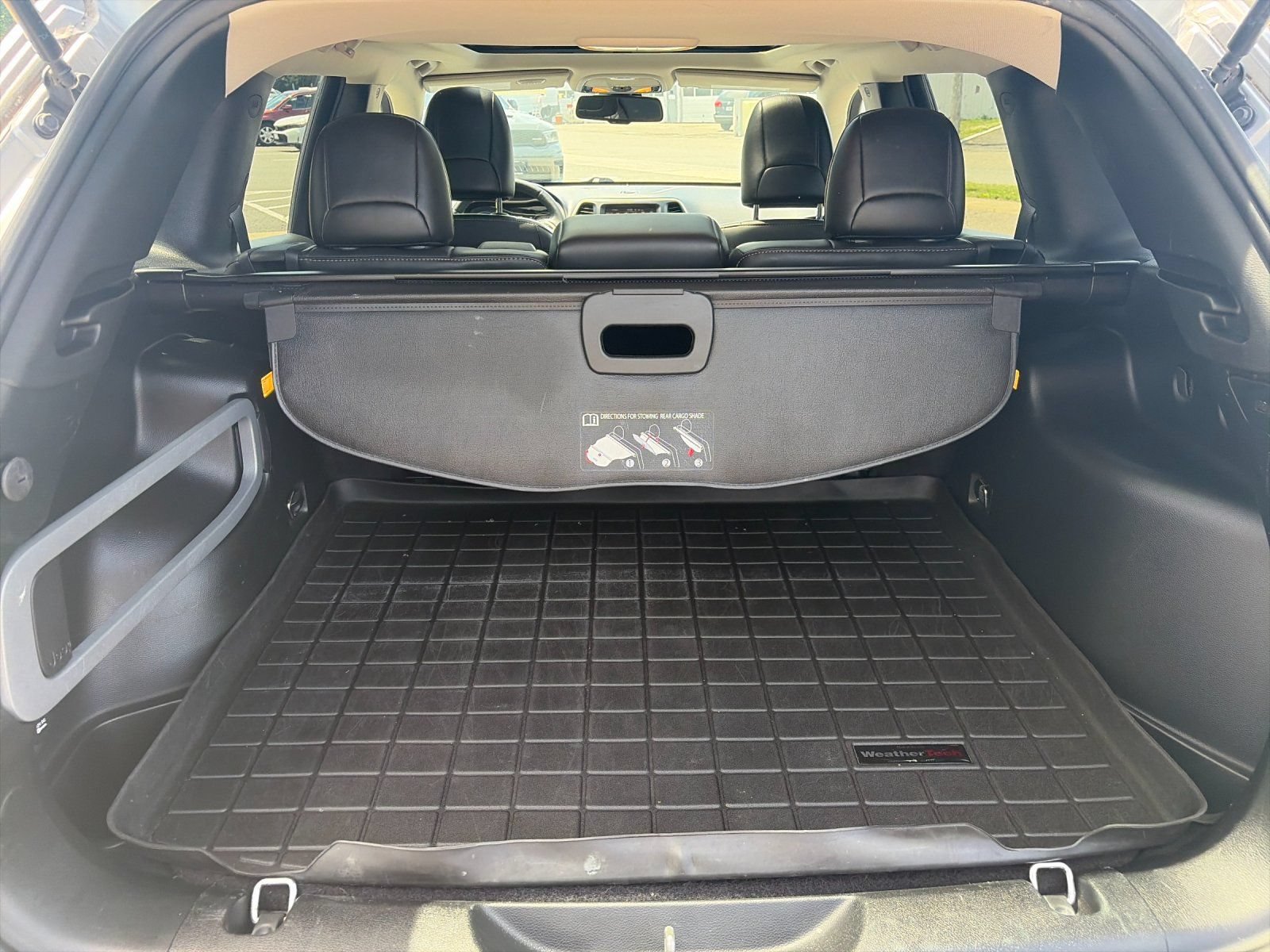 Used 2017 Jeep Cherokee Limited AWD/4WD image 15