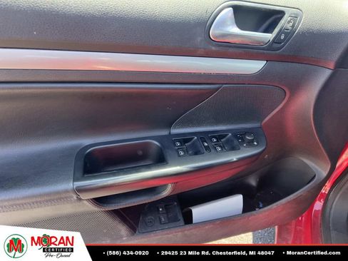 Used 2010 Volkswagen Jetta Limited Edition FWD image 12