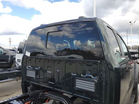 New 2025 Ford F450 XL w/ XL Chrome Package image 5