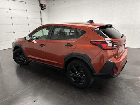 Used 2024 Subaru Crosstrek 2.0i AWD/4WD image 6