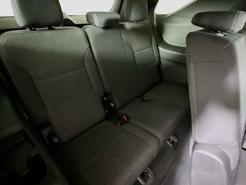Used 2024 Chevrolet Traverse LT w/ Trailering Package FWD image 26