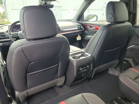 Certified 2026 Chevrolet Traverse RS FWD image 12