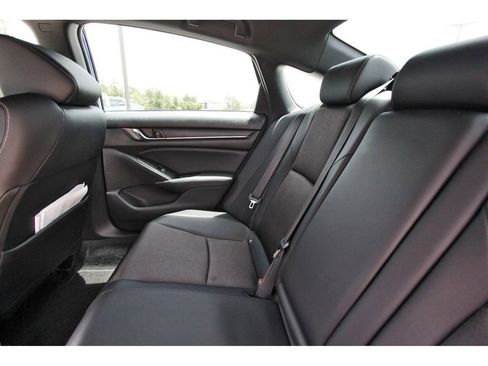 Used 2022 Honda Accord Sport image 13