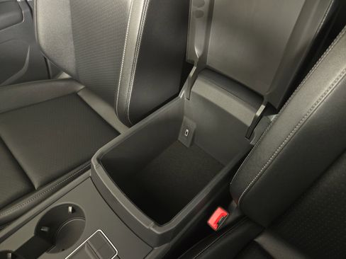 Used 2018 Volkswagen Atlas SE FWD image 30