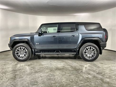 Used 2025 GMC Hummer EV 3X w/ LPO, Cargo Utility Package image 5