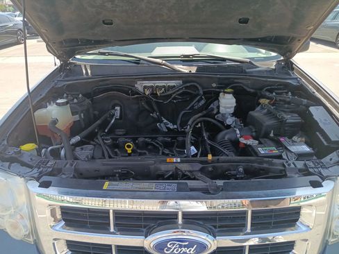 Used 2011 Ford Escape XLT image 24