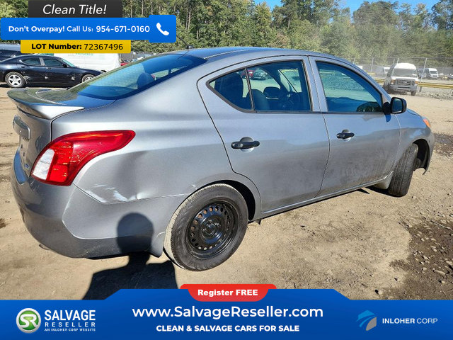 Used 2014 Nissan Versa S Plus FWD image 4